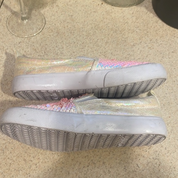 Cat & Jack Girls slip on sneakers sequin 2 - Picture 5 of 7